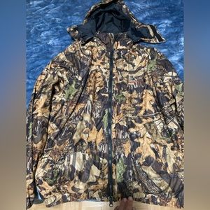 Mossy Oak rain coat